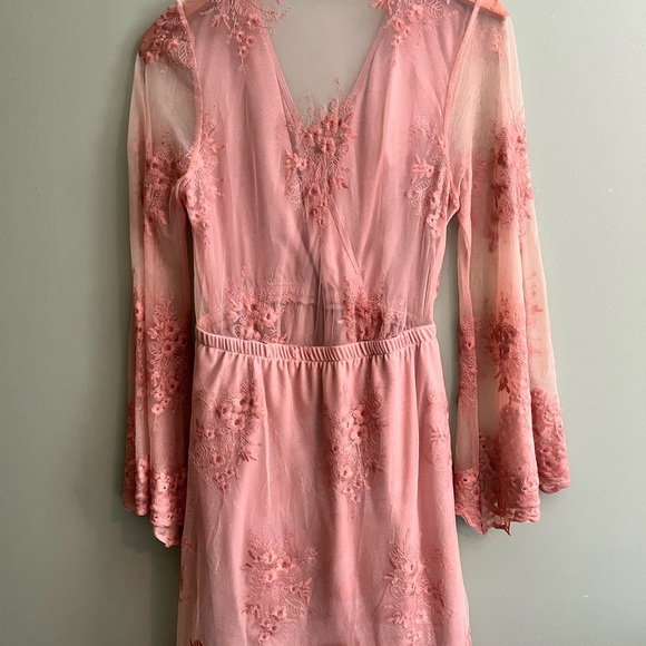 Pink Lace Dress - Picture 2 of 4